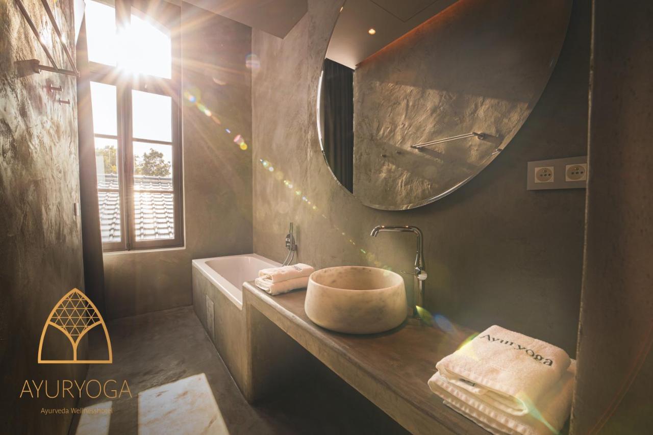 Ayuryoga Wellnesshotel Petegem Bagian luar foto